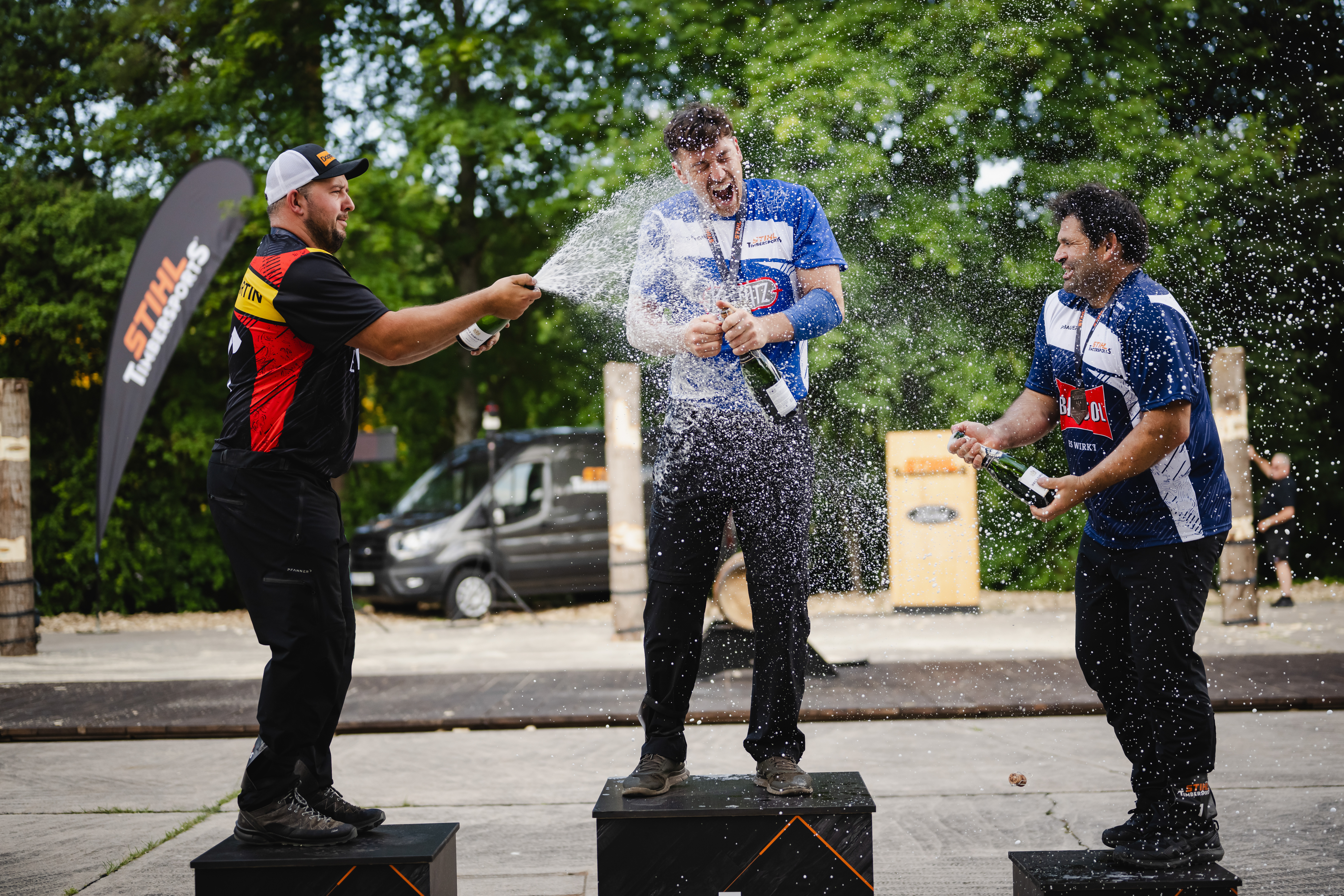 Thomas Hofbauer (Mitte) gewann den Ford Transit Cup 2024 vor Danny Martin (l.) und Peter Bauer (r.).